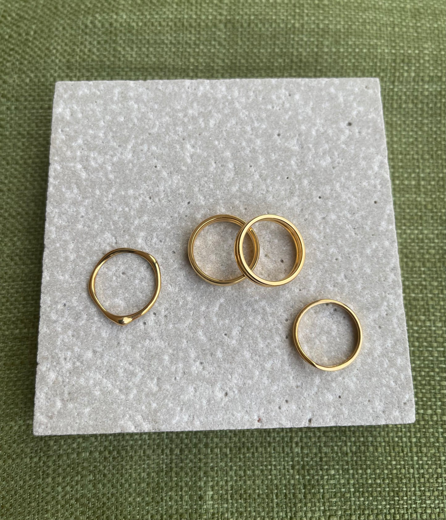 4 Stackable Siyara Rings