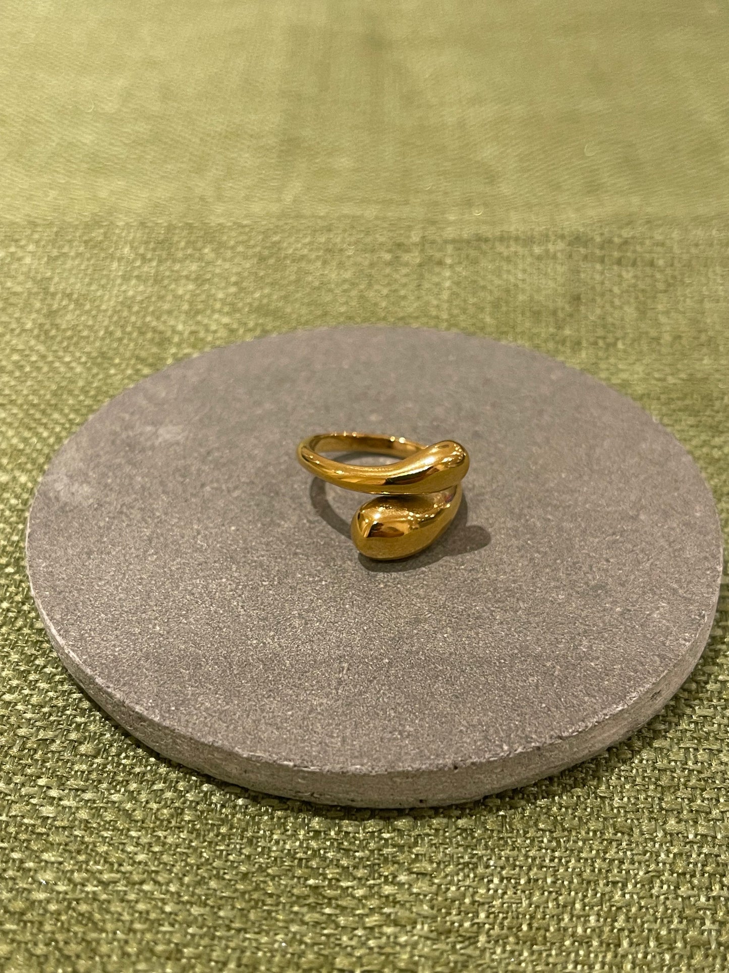 Yoni Ring