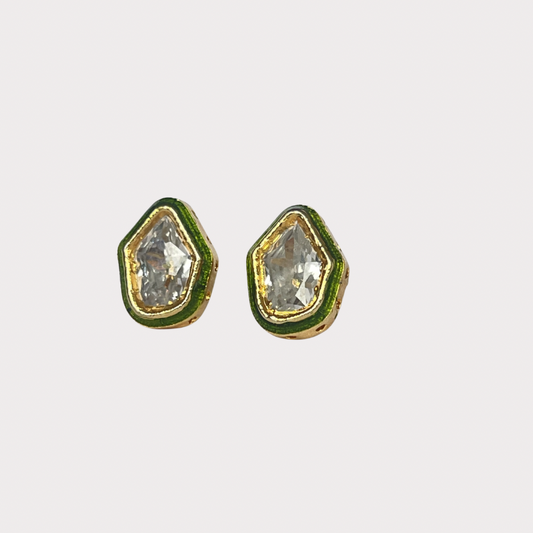 Moissanite Cut Earring Studs 内なる光