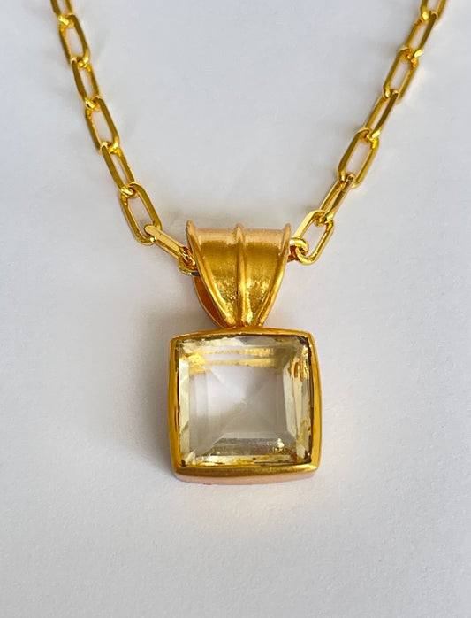 Kagami Necklace