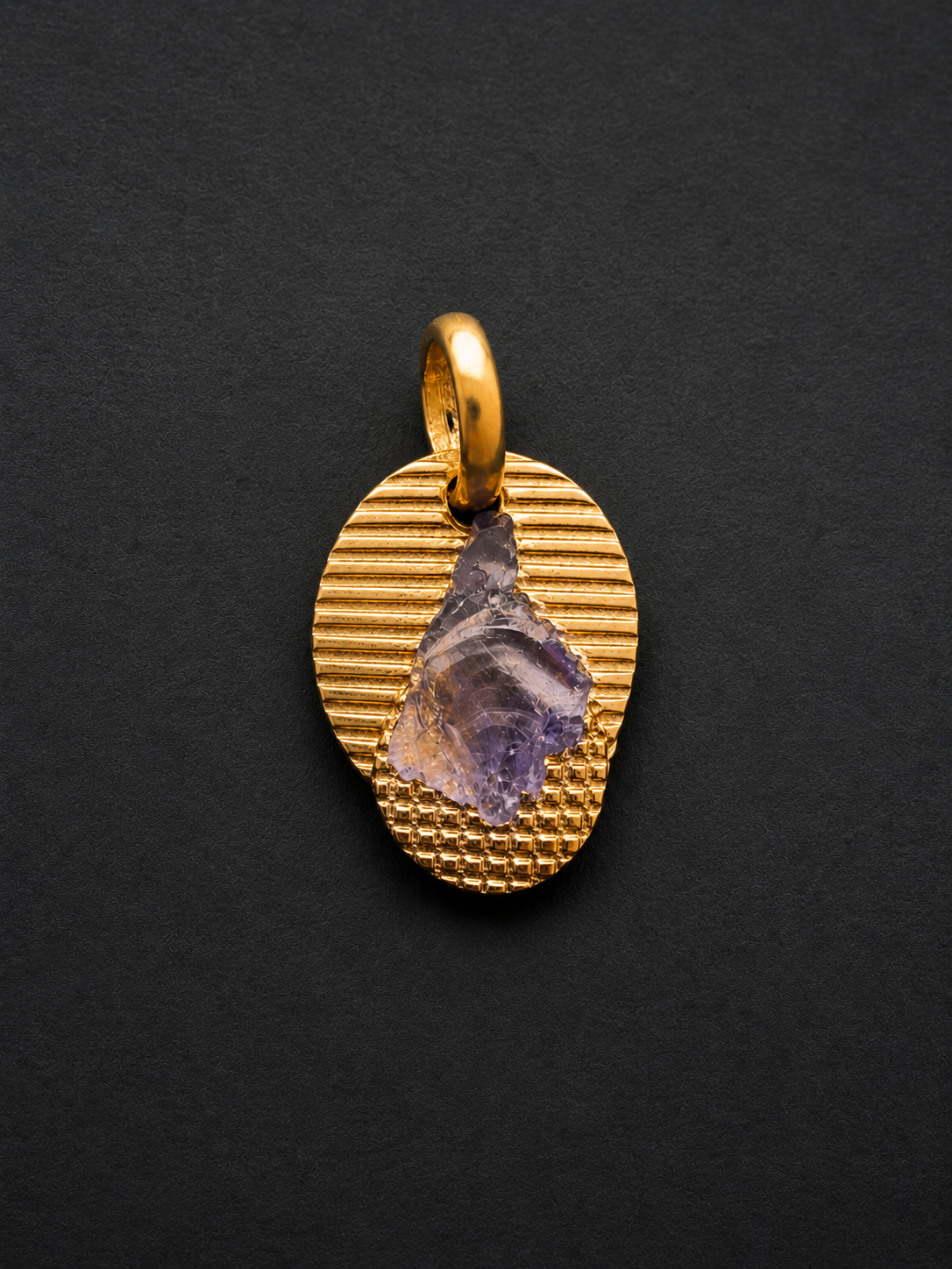 Circular Sapphire Pendant