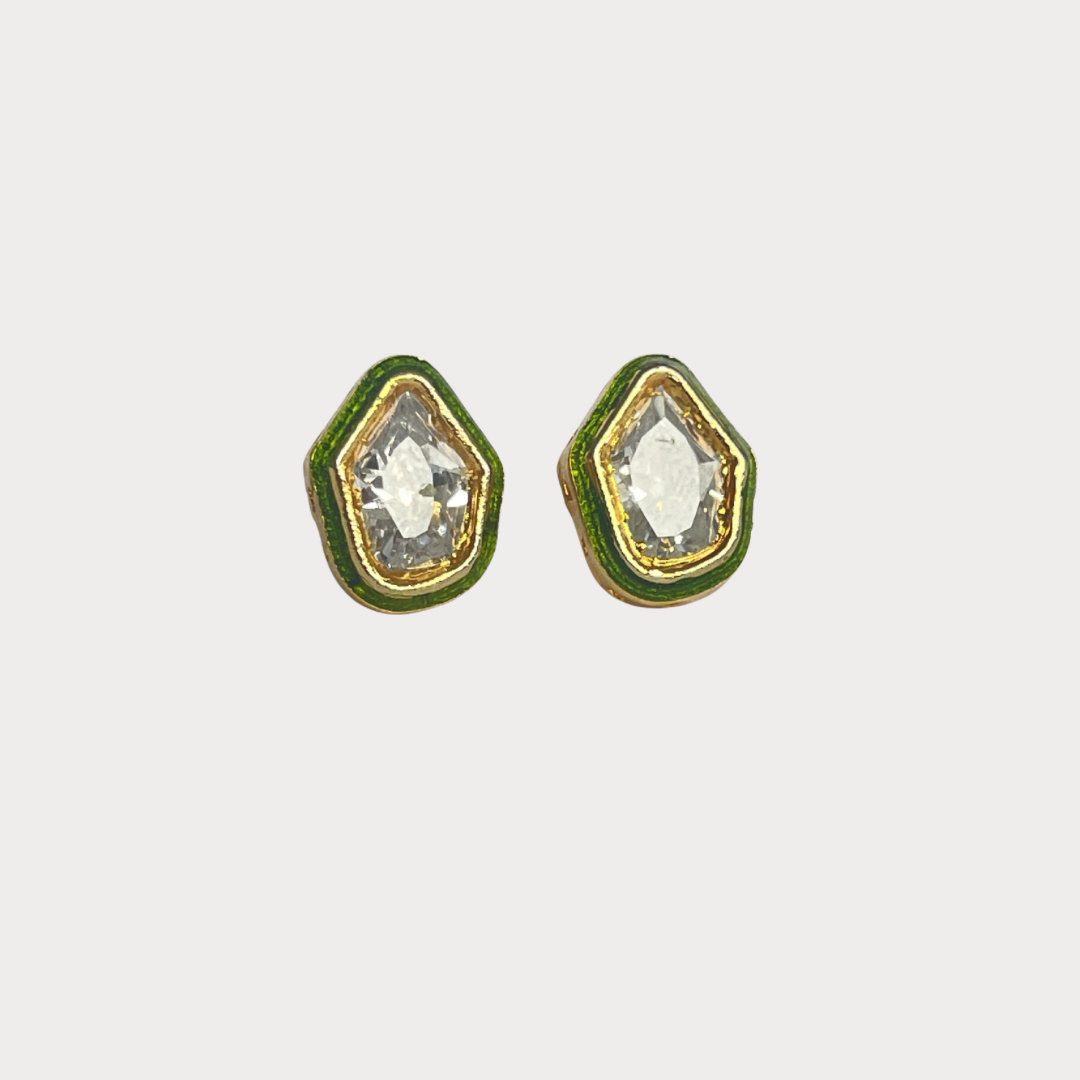 Moissanite Cut Earring Studs 内なる光