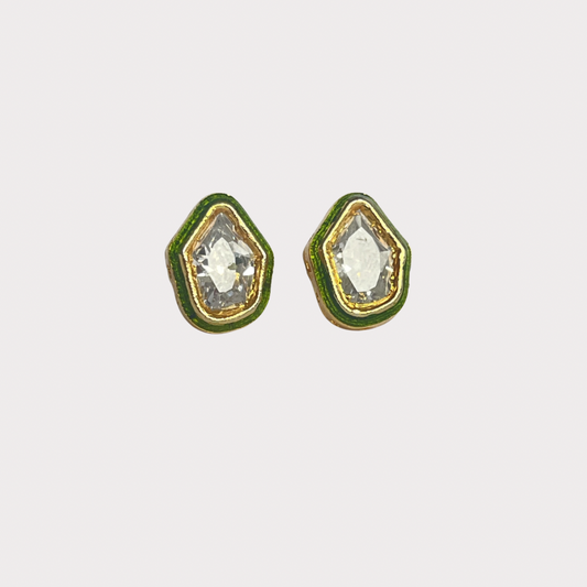 Moissanite Cut Earring Studs 内なる光