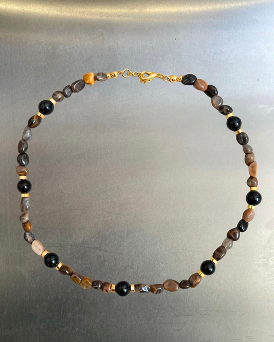 Kage – Black Onyx & Brown Agate Necklace